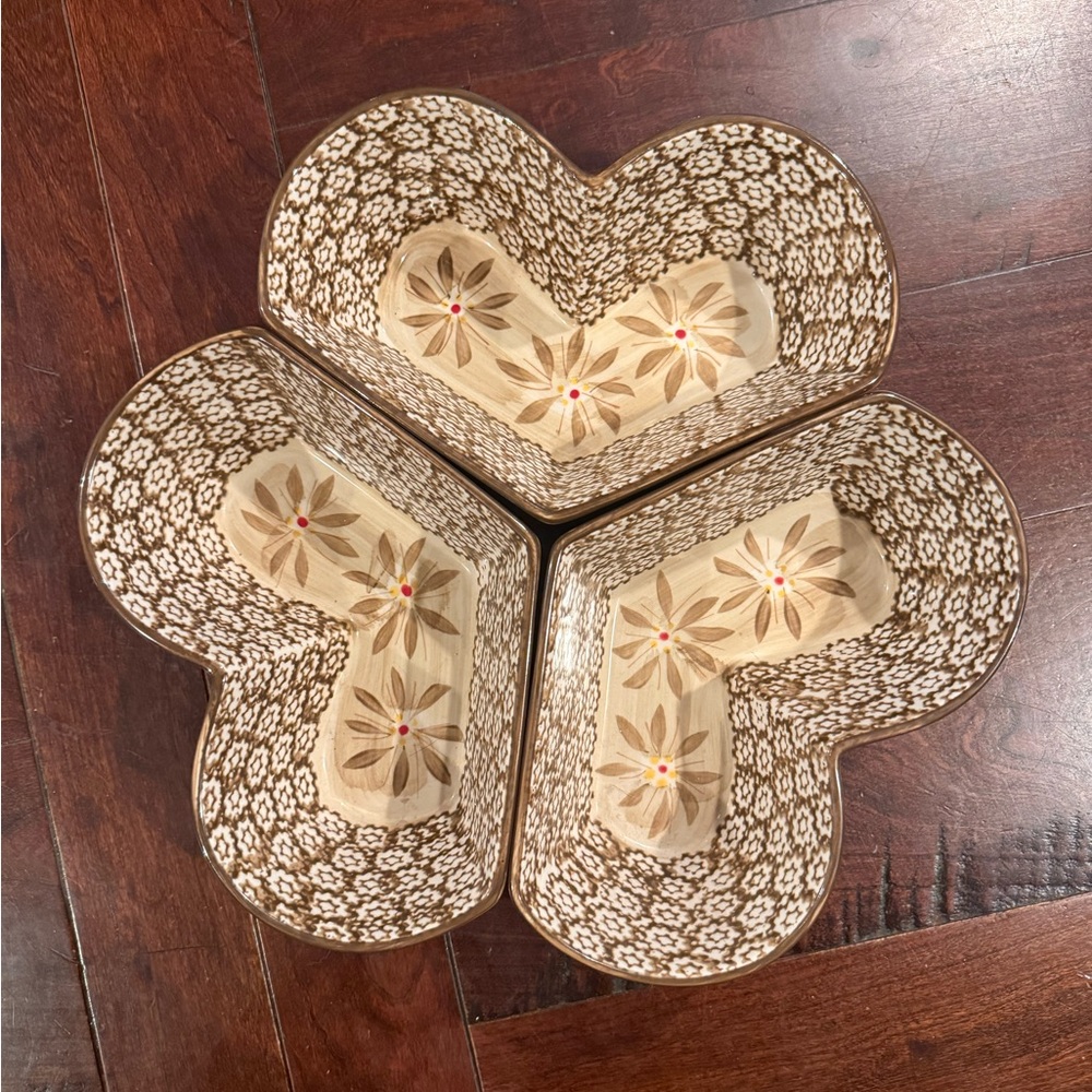 Temptations by Tara Old World 3-piece Heart Baker Set